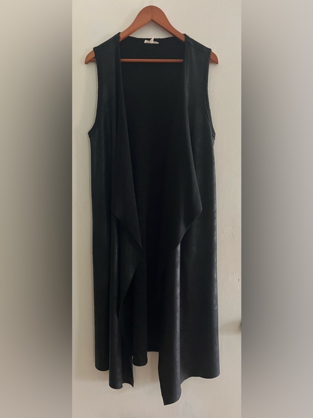 Mystree Black Sleeveless Draped Long Vest